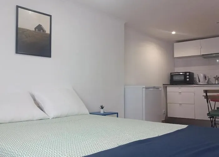 By Avenida Da Liberdade *